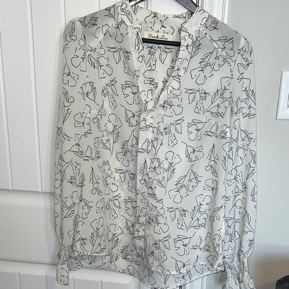 Vine & Love White Floral Blouse - Picture 4 of 9